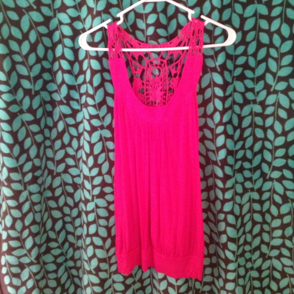 Hot pink top - Picture 1 of 3