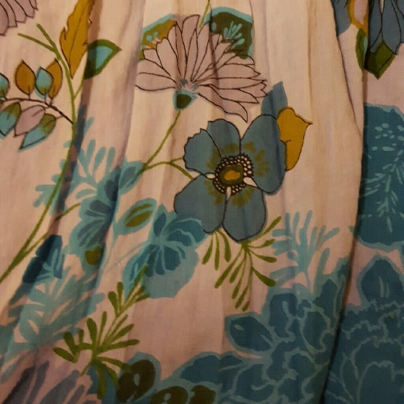Floral, Two-tone Sundress - Picture 2 of 4