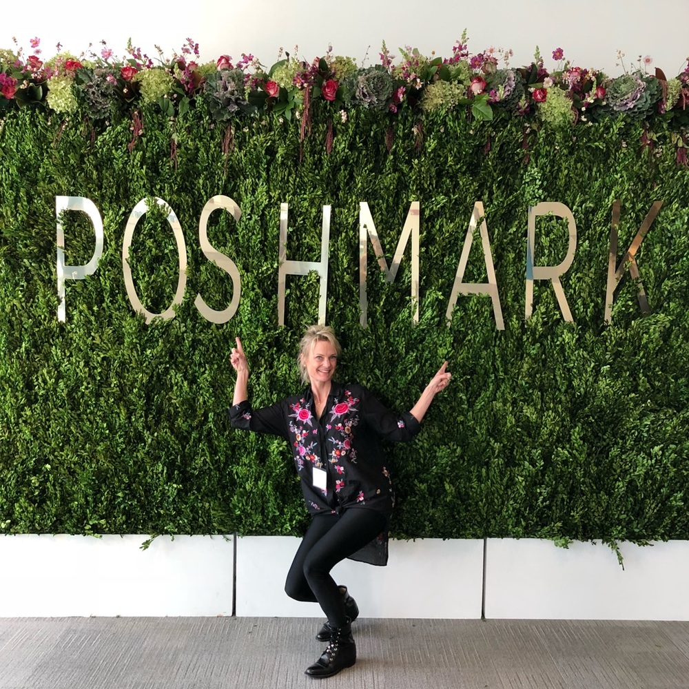 Meet your Posher, Laura