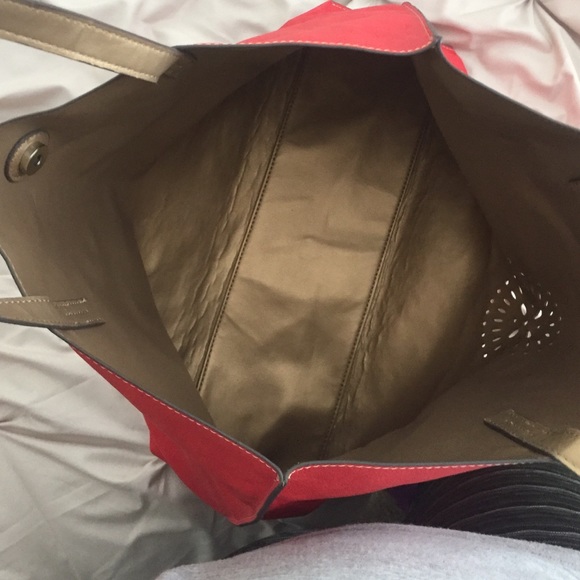 Purse - Picture 2 of 2