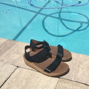 Women's fitflops size 9