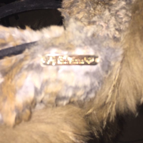 Natural Shirred Knitted Trimmed Fur Vest - Picture 3 of 4