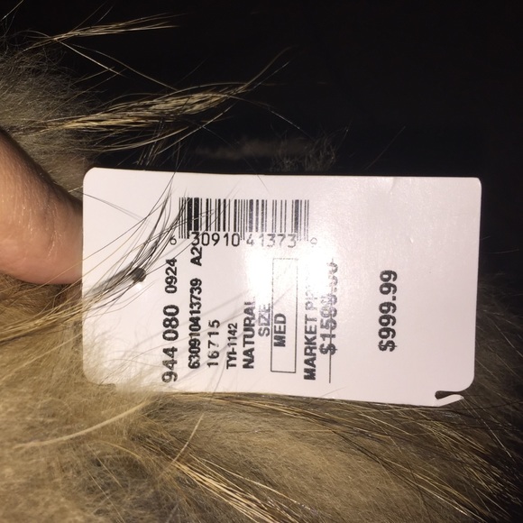 Natural Shirred Knitted Trimmed Fur Vest - Picture 4 of 4