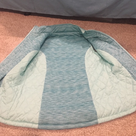 Blue reversible vest - Picture 2 of 3