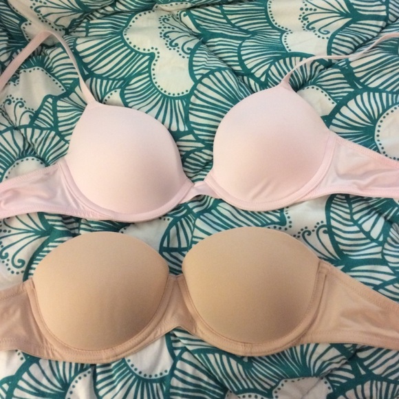 VS Pink Bra Bundle