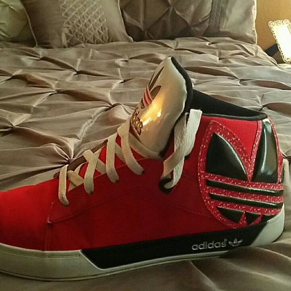 Addidas - Picture 3 of 4