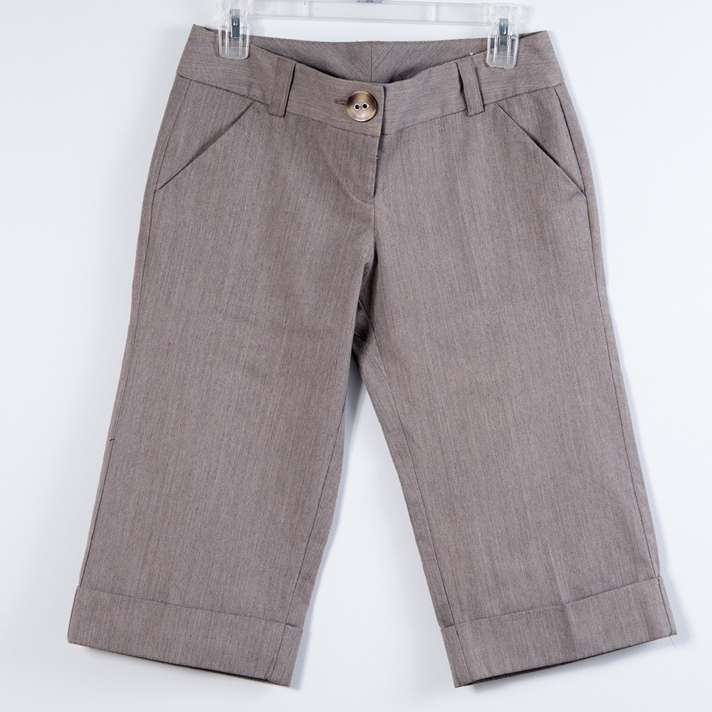 Studio Y Cuffed Dressy Capris