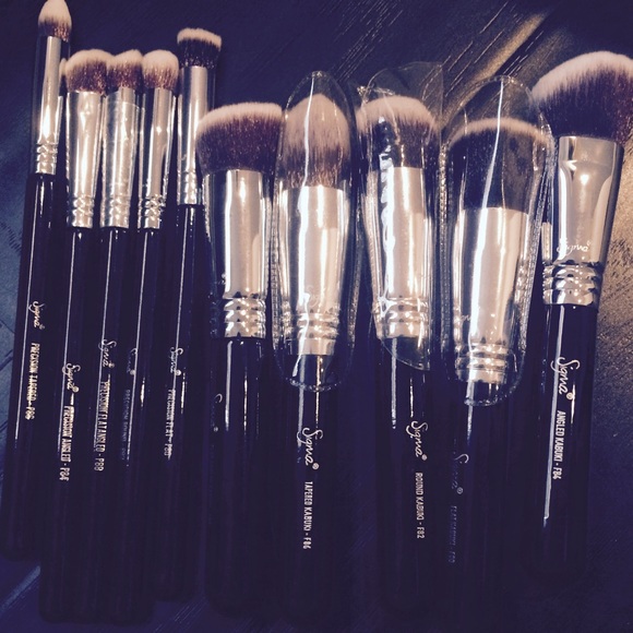 Sigma Essential Kit 10 brushes