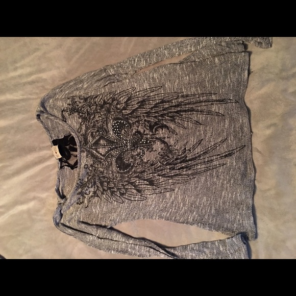 Light weight sweater