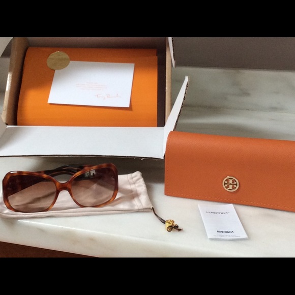 NWOT Tory Burch Honey Tortuous Block Sunglasses