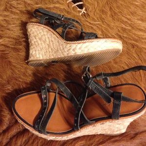 American Eagle Outfitters black wedge sandals