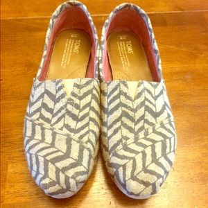 TOMS Size 9 Only worn twice