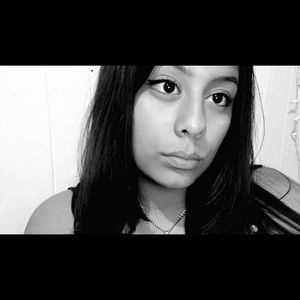 Meet your Posher, Carly