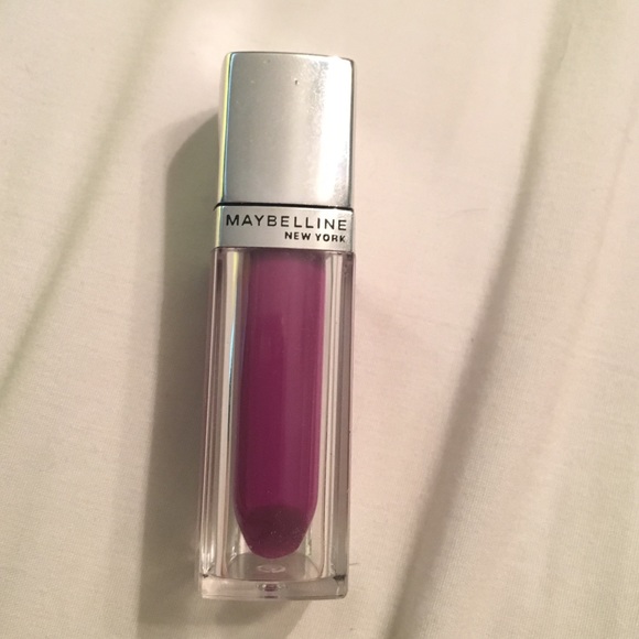 Maybelline New York lip gloss