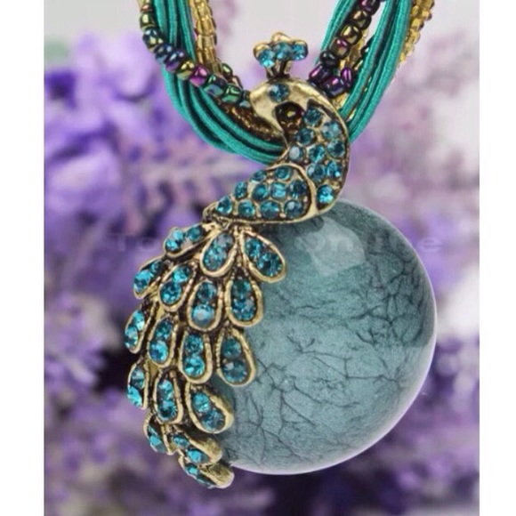 Lucky Peacock Necklace - Picture 2 of 3