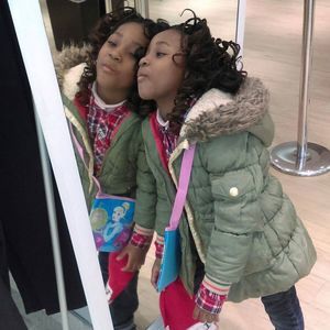 Meet your Posher, Naasska