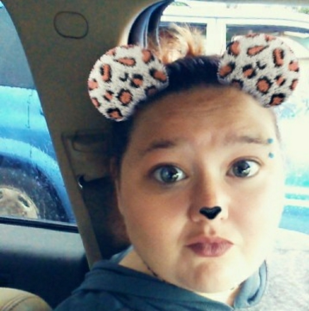 Meet your Posher, Amber