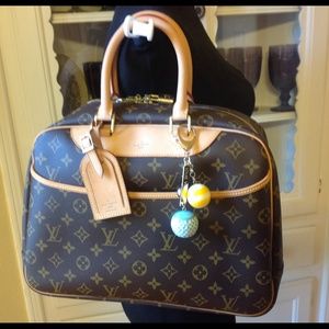 Louis Vuitton Deauville with lock, no key