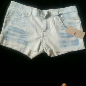 Cut off shorts