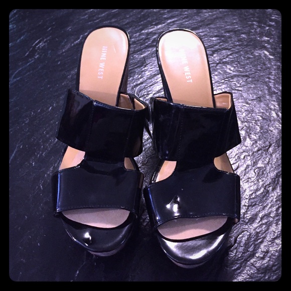 BNWT🎈🎈 Nine West Wedge Sandals!