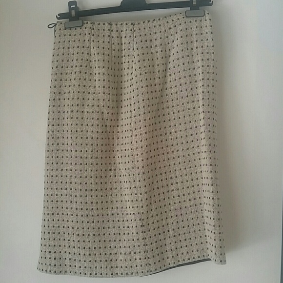 Outfit - Picture 3 of 4