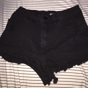 BDG Cheeky Black Jean Shorts!♠️