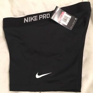 NWT Nike PRO 3" compression shorts LARGE