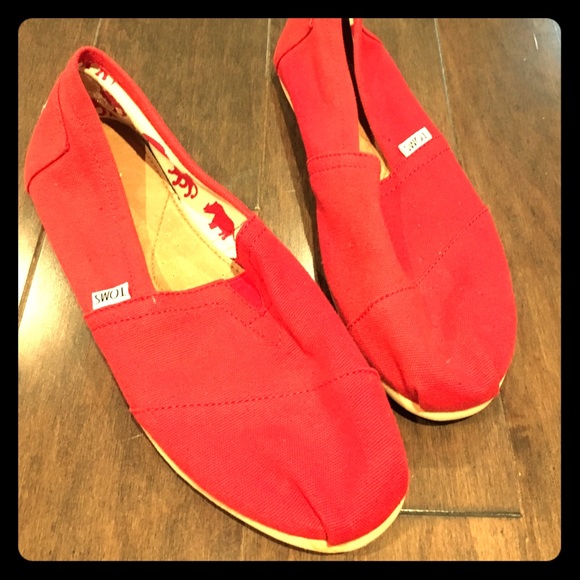 Men's toms
