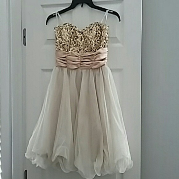 NWT gold prom dress