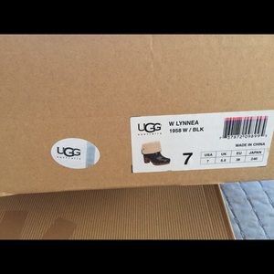 UGGS Lynnea Clog Boots
