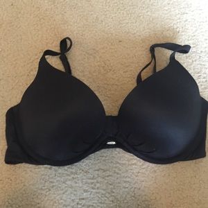 black Victoria's Secret bra 34D