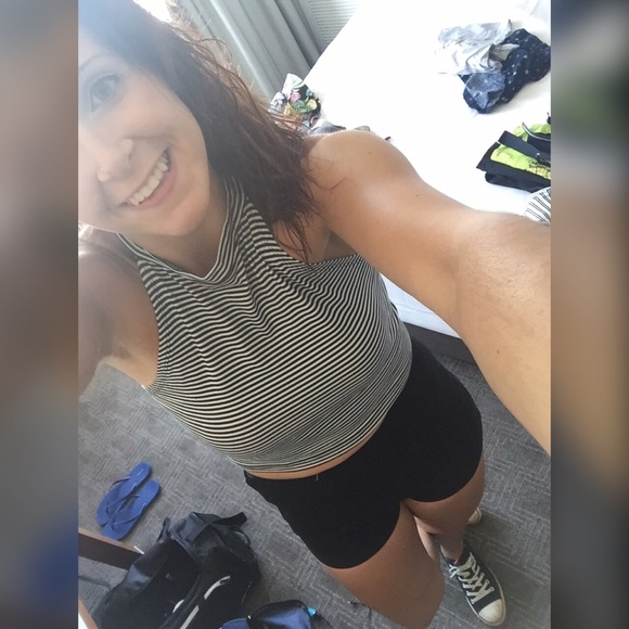 Meet your Posher, Cati - Picture 1 of 1