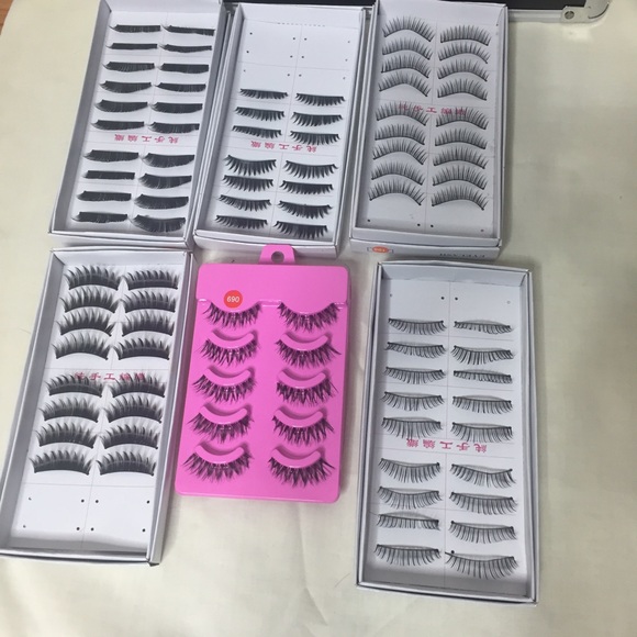 Eyelash bundle 💞 48 pairs of false lashes