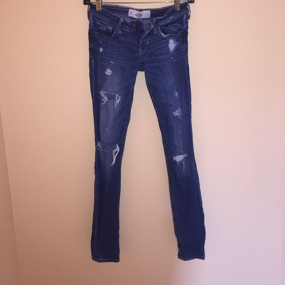 Ripped distressed jeans