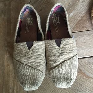 Burlap TOMS shoes excellent condition size 8