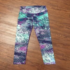 Fabletics capri leggings