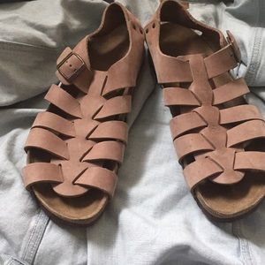 Re posh , super cute used Birkenstock