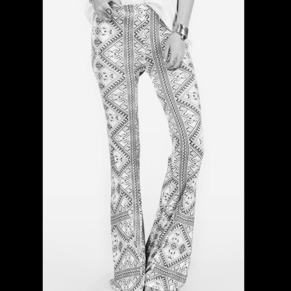 ❤️LAST ONE❤️Printed boho  flares - Picture 3 of 3