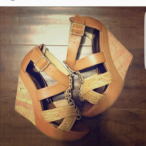 Carlos  santana Leopard wedges