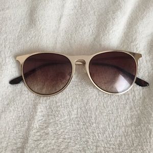 ✨Final Sale✨Gold Sunglasses