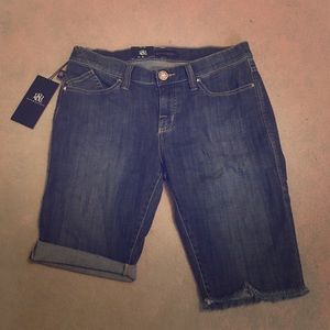 Nwt Rock and republic shorts
