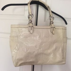 Coach Ivory Parent Leather Emblssed Signathre "C"