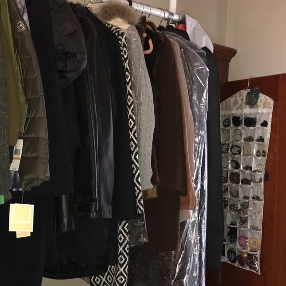 Meet your Posher, Susan - Picture 3 of 5