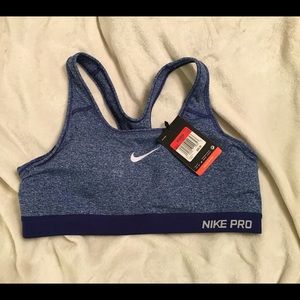 NWT Nike PRO Classic Padded sports bra LARGE