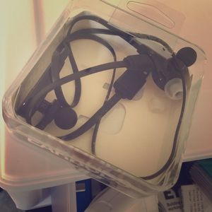 Wireless headphones
