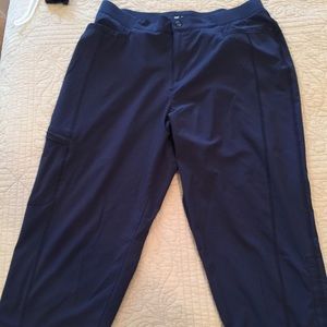 Lee Relaxed Fit cropped pants
