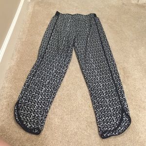 Patterned pants