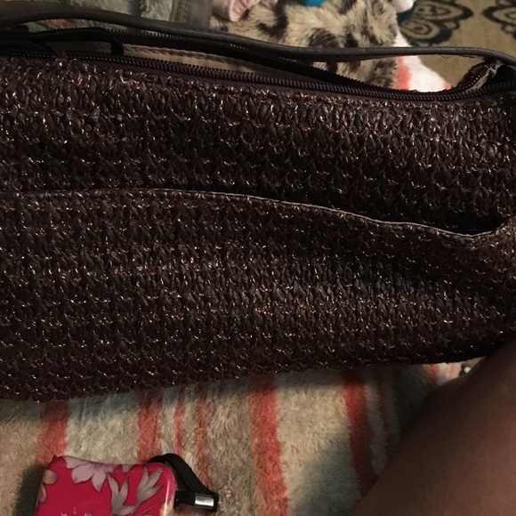 Small purse by Liz Claiborne - Picture 3 of 3