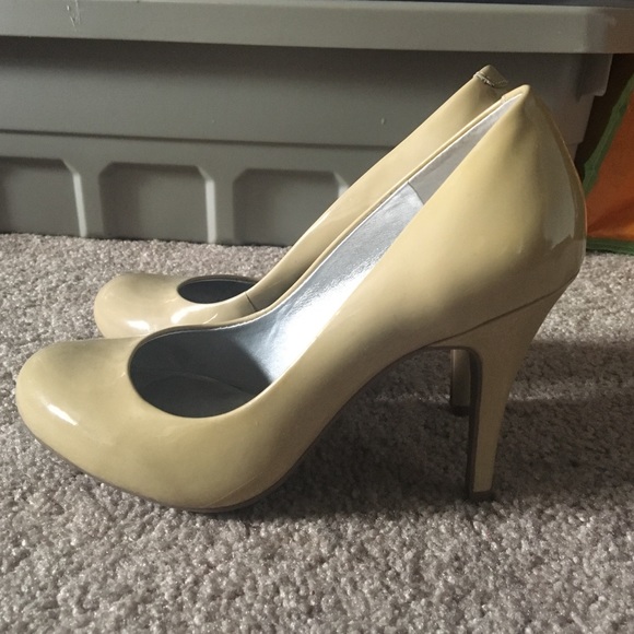 Nude heels