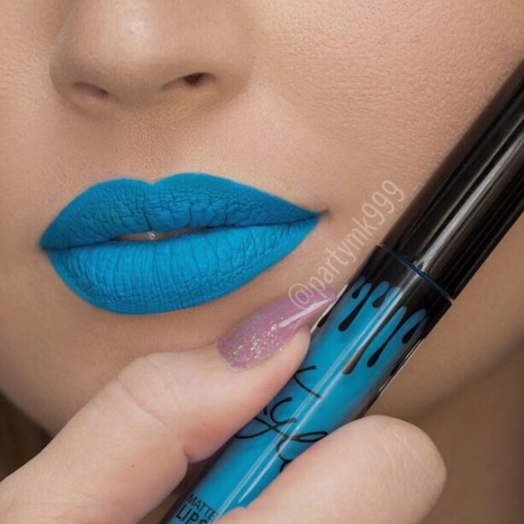 Kylie Lip Kit Lmtd Edition 4th of July Deal! - Picture 3 of 4